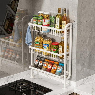 etagere a epice près de la cuisinière
