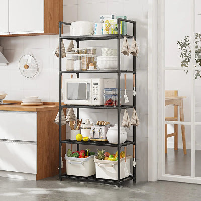 Etagere micro ondes installée entre comptoir et salle à manger