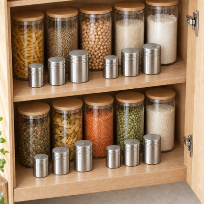 pot pour epices dans un placard